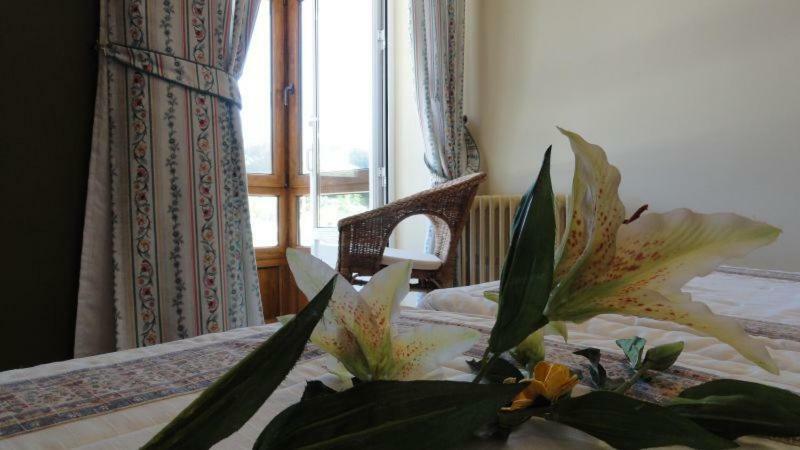 Hotel Montero Mondoñedo エクステリア 写真