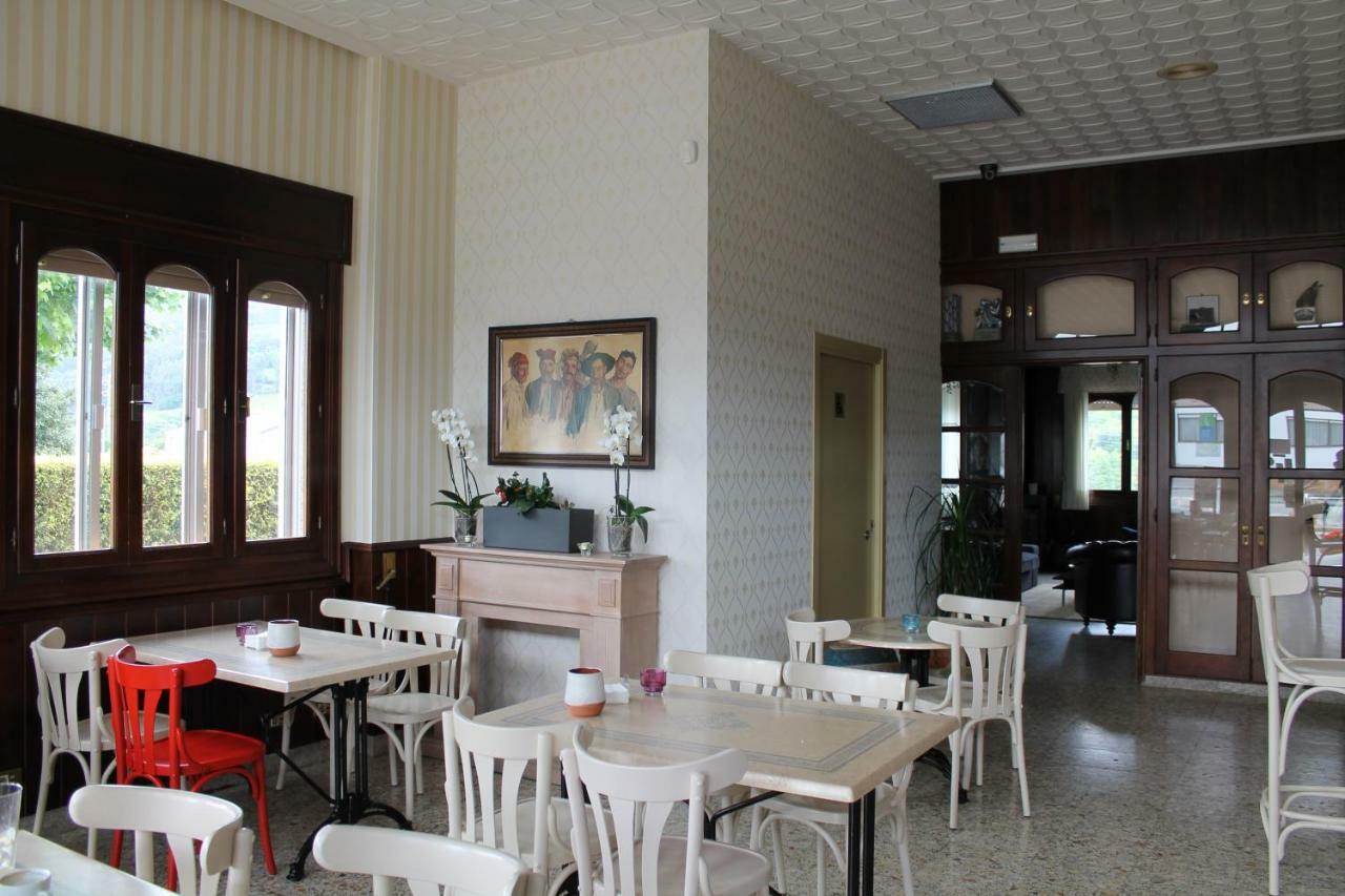 Hotel Montero Mondoñedo エクステリア 写真